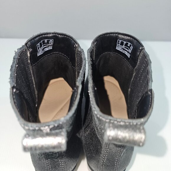 Clarks Morzine Top Chelsea Ankle Boot 9 Pewter Metallic Leather Block Heel NEW - Picture 9 of 13